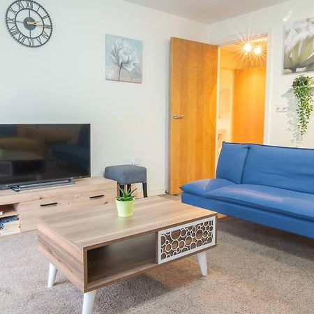 Stay In Our Stylish Flat! & Secure Building & Sleeps Up To 4 Birmingham Exterior foto