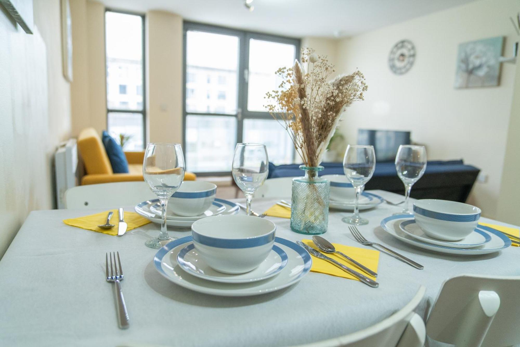 Stay In Our Stylish Flat! & Secure Building & Sleeps Up To 4 Birmingham Exterior foto